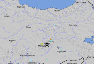 土耳其发生5.9级地震 建筑倒榻暂无伤亡报告