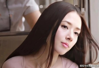 40岁郭碧婷被偶遇，穿吊带裙勒出赘肉，豪门媳妇气质很抢眼