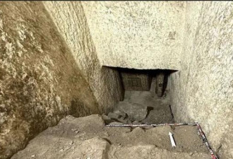 埃及挖出4000年前女祭司 考古学家惊讶棺中棺