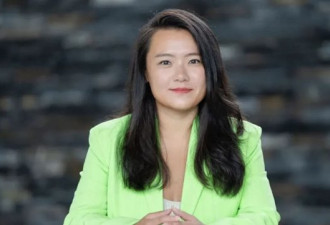 16岁来美国摆摊的华裔女孩 如今坐拥百亿…