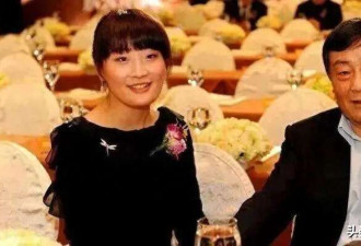 看62岁何超琼和42岁宗馥莉 才知顶级名媛的样子