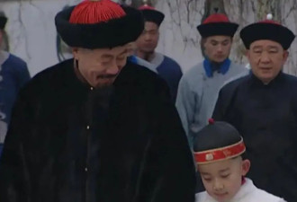 “人过五代另起坟，房过三代必走人”是什么意思