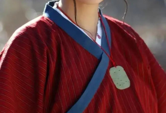 45岁减掉30斤，与小九岁男孩恋爱，如今53岁事业回春状态好！