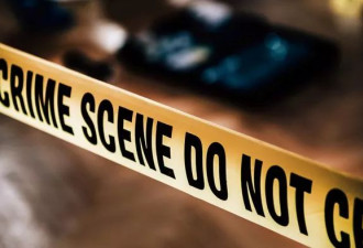 清洁工发现一颗人头冲到沙滩上,警设封锁线调查