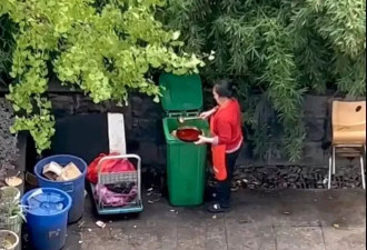 成都餐馆员工从垃圾桶捞废油？市场监管部门介入