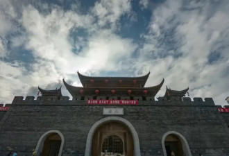 张家界大庸古城试运营3年 日均购票人数不足20人