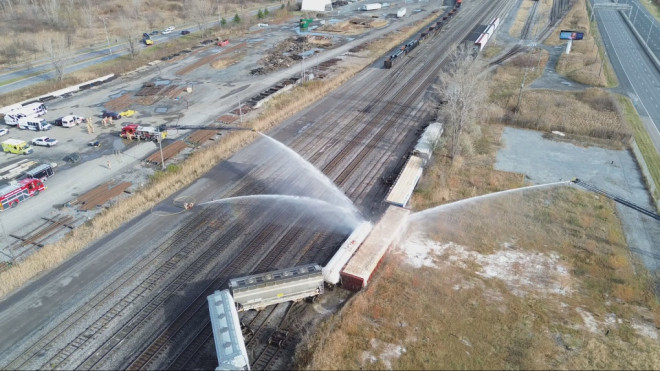 Eight wagons were involved in the derailment in Longueuil, Que. and one began leaking hydrogen peroxide which lead to the confinement order. (Xavier Duranleau / CTV News) 
