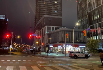多伦多公寓两男子持刀互捅一人死亡另一人重伤，两人熟识