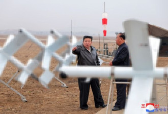 金正恩亲自指导自杀式无人机测试 要大规模生产