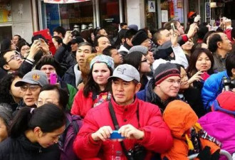 华人银发族：不愿、不能退休