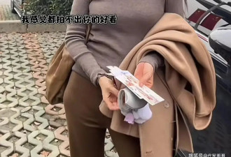 路人的镜头,暴露了曾黎的真实颜值,张艺谋的话...