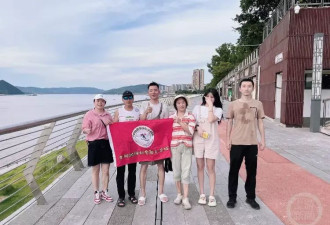 武汉小伙划橡皮艇漂流长江从攀枝花到上海