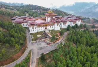 7岁就“被国王爱上的幸运姑娘”，后来怎么样了？