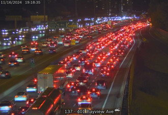 401高速Bayview段车祸封路！士嘉堡Warden/Sheppard行人被撞身亡