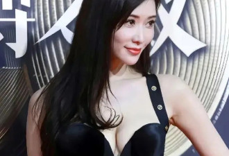 林志玲穿黑色深V裙大秀事业线大美腿！性感火辣
