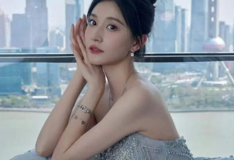 还是孙杨会娶老婆，张豆豆‌穿抹胸裙美如天仙，长得比明星还漂亮