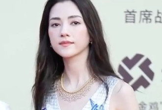 谁说年过中年不能火辣，55岁陈红告诉你她可以