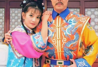 48岁赵薇现状:发福像大妈,哥哥离婚,父亲和公公去世