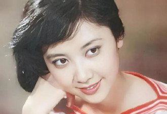 这张37年前的合影，内地第一美人果然名不虚传