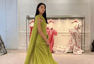 任达华女儿出席巴黎名媛舞会，张艺谋女儿也出席