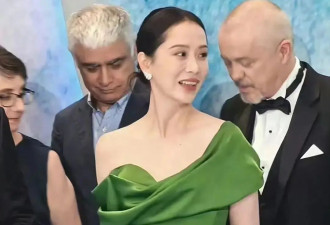 46岁海清医美后大变样，穿绿色斜肩裙亮相状态回春，科技美真强大