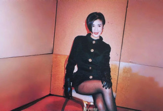 59岁的喜剧女王，从不内耗