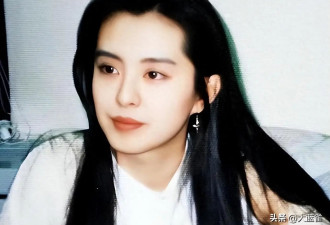 57岁王祖贤近照曝光，不婚退圈18年，现状如何？