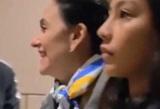 刘烨妻子带儿女看电影，14岁诺一身高一米八