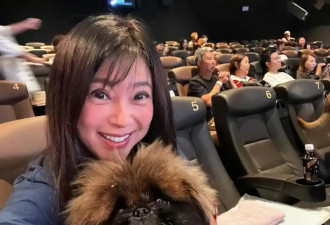 “最美郭芙”傅明宪获杰出华人奖，父母罕露面，年过九旬背景强大