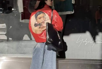 43岁范冰冰美到日本去了，穿黑色皮衣又酷又美，比在场男士都霸气