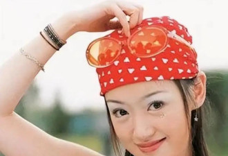 薛佳凝疑似新恋情曝光，与胡歌分手14年后，身边终于有了另一半
