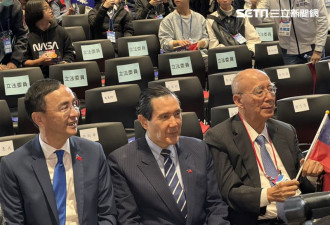 马英九把韩国瑜叫成立法院韩秘书长 台下反应