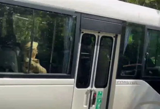 薄瓜瓜婚宴安保严 干扰枪阻航拍 工作人员签保密条款