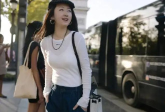 杨钰莹的同学照杀疯了，53岁的她依旧少女感满满