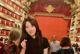 杨钰莹的同学照杀疯了，53岁的她依旧少女感满满