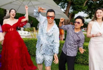 王宝强携身高178的女友冯清与好友聚餐