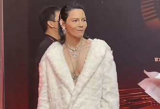 向佐又玩换装秀，每一件衣服都在刷新我三观