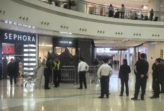 上海一男子在商场坠楼身亡，目击者讲述事发经过