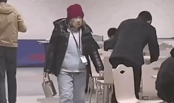 比庆奶更牛的女人出现了？少女时代就开挂的人生把我给看燃了！
