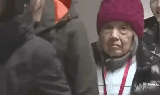 比庆奶更牛的女人出现了？少女时代就开挂的人生把我给看燃了！