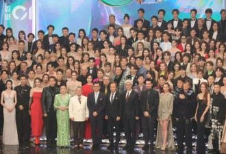 TVB这一夜，女星热跳街舞太尬，王祖蓝女装惊吓