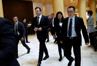 川普与习近平打交道都得靠他？