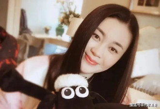 和赵本山传绯闻，41岁还无人敢娶？被力捧20年，关婷娜真的不简单