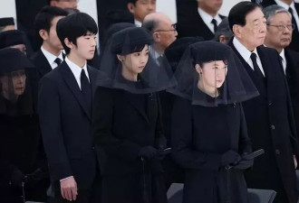 日本纪子妃再现“狐狸笑”，安排王室独苗儿子留学