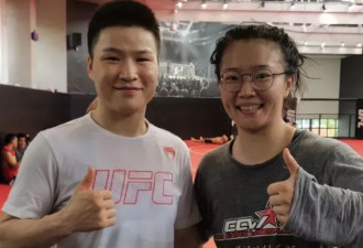 白天行医晚上格斗，这个女孩拿下了UFC冠军