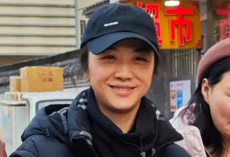 45岁汤唯素颜被偶遇，鱼尾纹暴露真实皮肤