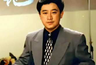 央视主持人宫柏超：高考落榜后在中巴车上卖票