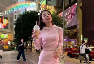 方媛晒女儿街拍被嘲笑，马路都被P歪了，小朋友长得真快