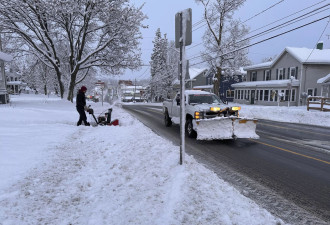暴雪感恩节狂袭美国！纽约州积雪1m“紧急状态”