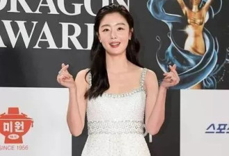 韩国这一夜女明星争奇斗艳,却还是败给这个中国女人